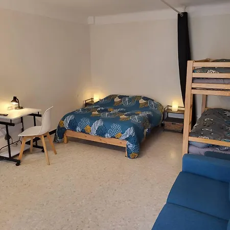 T1 Du En Rez-de-chaussée De Avec Terrasse à 5mn Des Plages En Voiture Entre Et Forêt Сasa de vacaciones Six-Fours-les-Plages