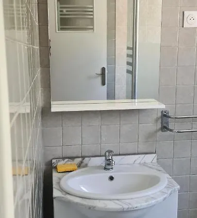 Casa vacanze T1 Du En Rez-de-chaussée De Avec Terrasse à 5mn Des Plages En Voiture Entre Et Forêt