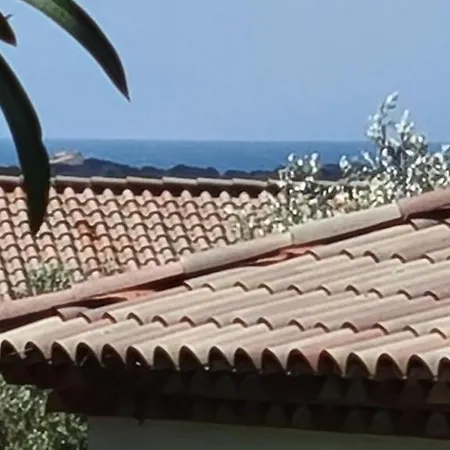 Holiday home T1 Du En Rdc De Avec Jardin A 5mn Des Plages Et De Toutes Les Commodites *
