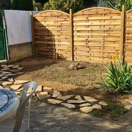 Holiday home T1 Du En Rdc De Avec Jardin A 5mn Des Plages Et De Toutes Les Commodites Six-Fours-les-Plages
