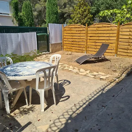 Holiday home T1 Du En Rdc De Avec Jardin A 5mn Des Plages Et De Toutes Les Commodites